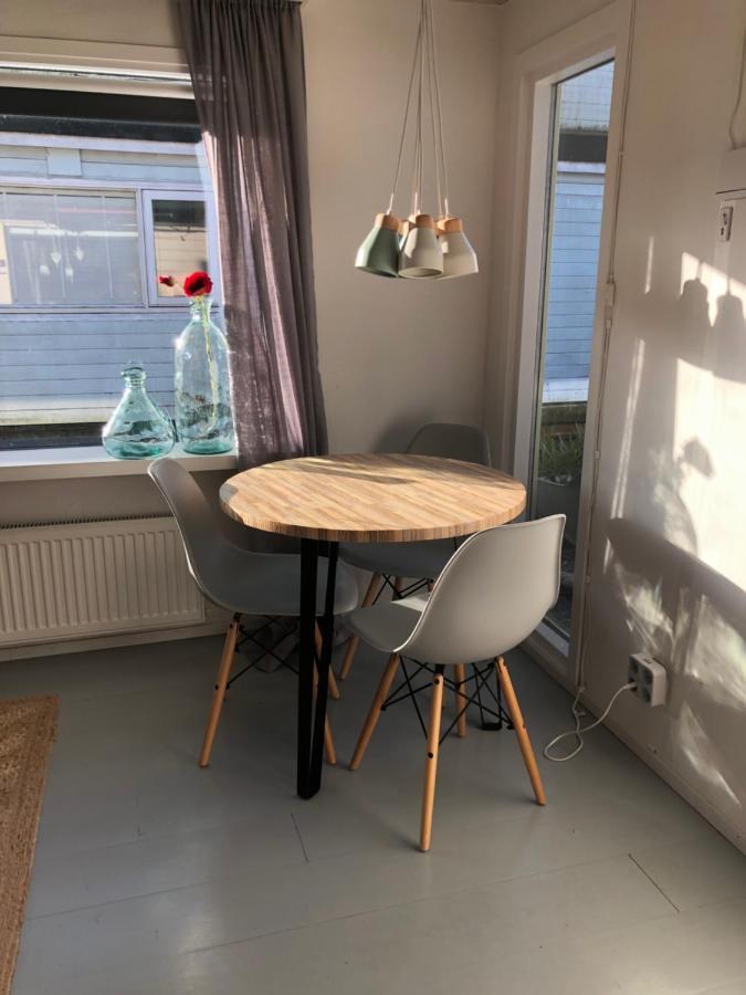 Houseboat Apartment With Water Terrace, Free Parking, Free Bikes & Fast Wifi Amsterdam Luaran gambar